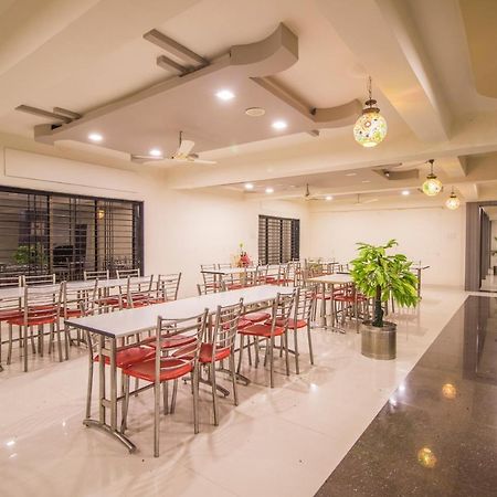 Hotel Yogiraj Palace Shegaon Exterior foto