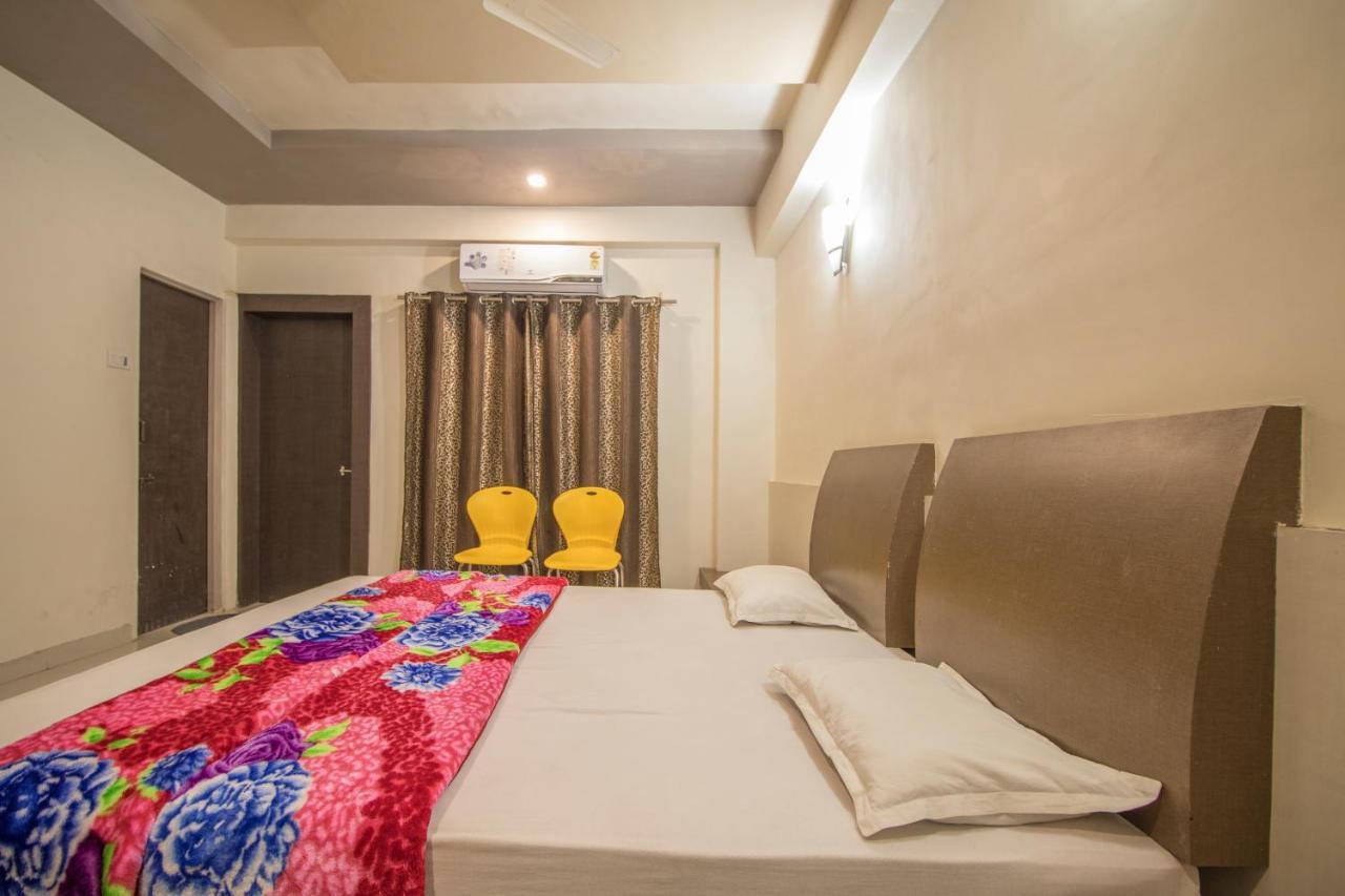 Hotel Yogiraj Palace Shegaon Exterior foto